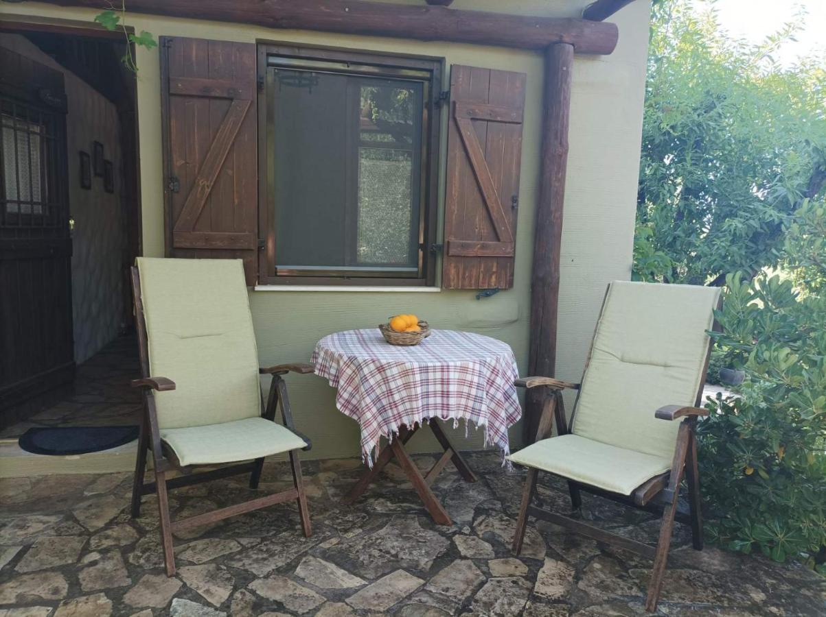 Appartement Viglatoras à Sárkhos Extérieur photo