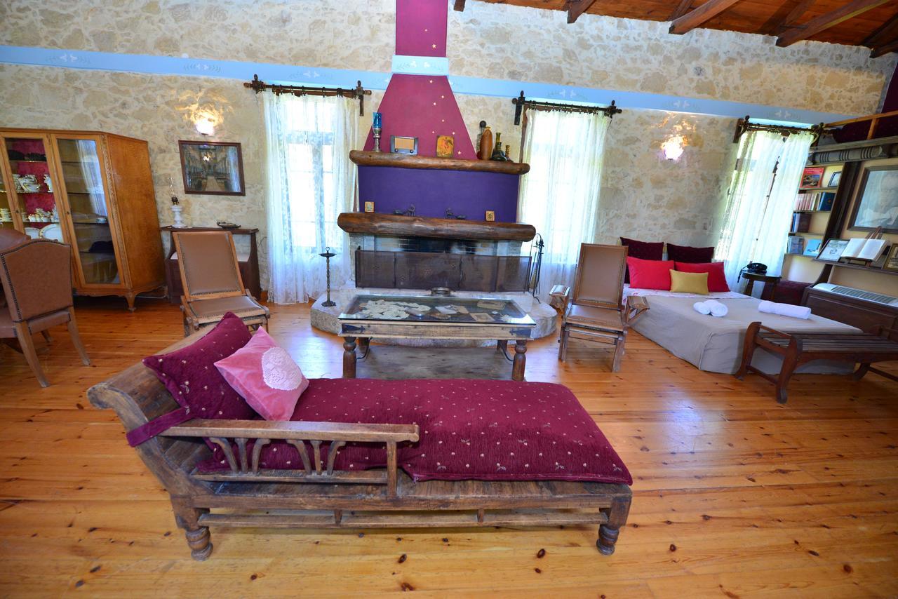 Appartement Viglatoras à Sárkhos Extérieur photo