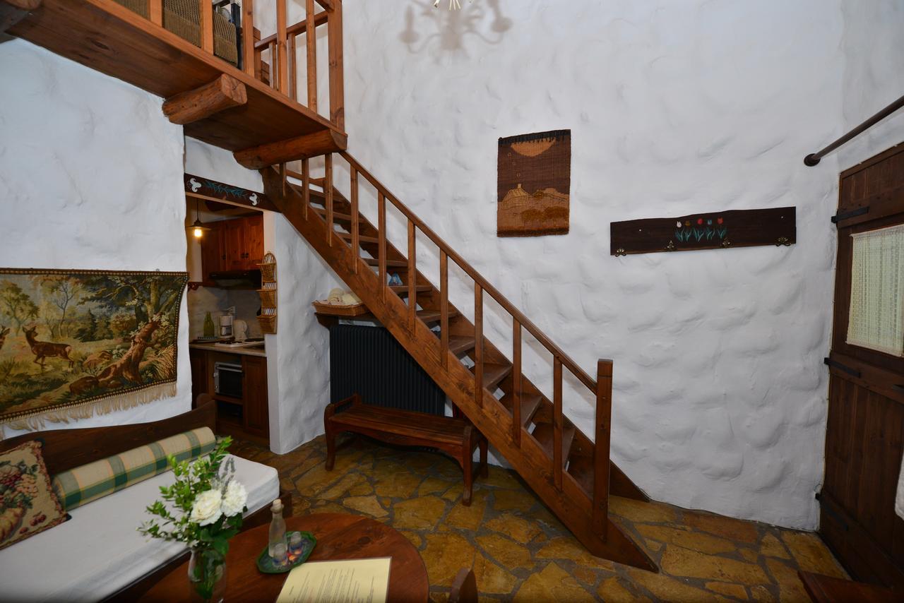 Appartement Viglatoras à Sárkhos Extérieur photo