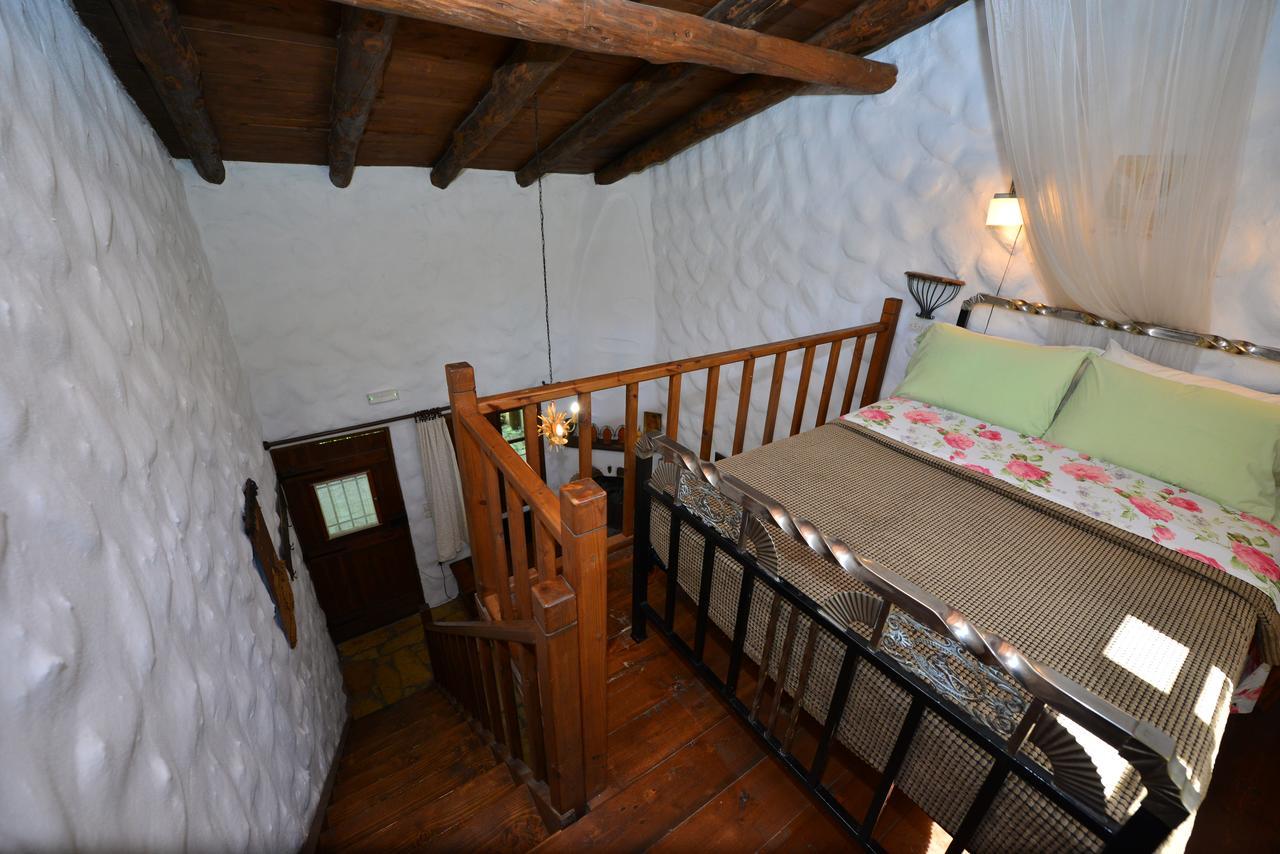 Appartement Viglatoras à Sárkhos Extérieur photo