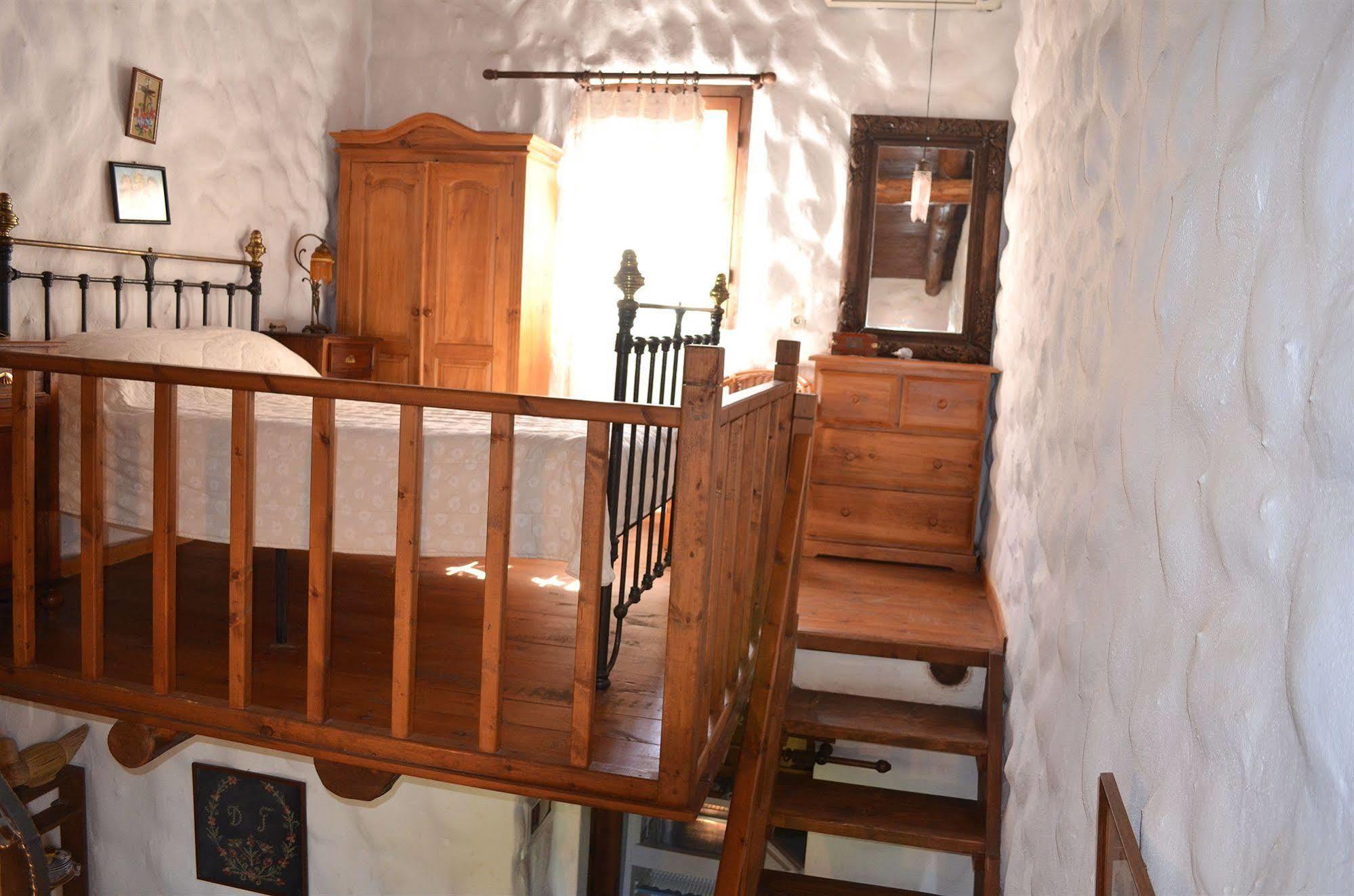 Appartement Viglatoras à Sárkhos Extérieur photo